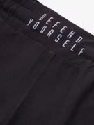 MANTO hybrid fightshorts shield - black